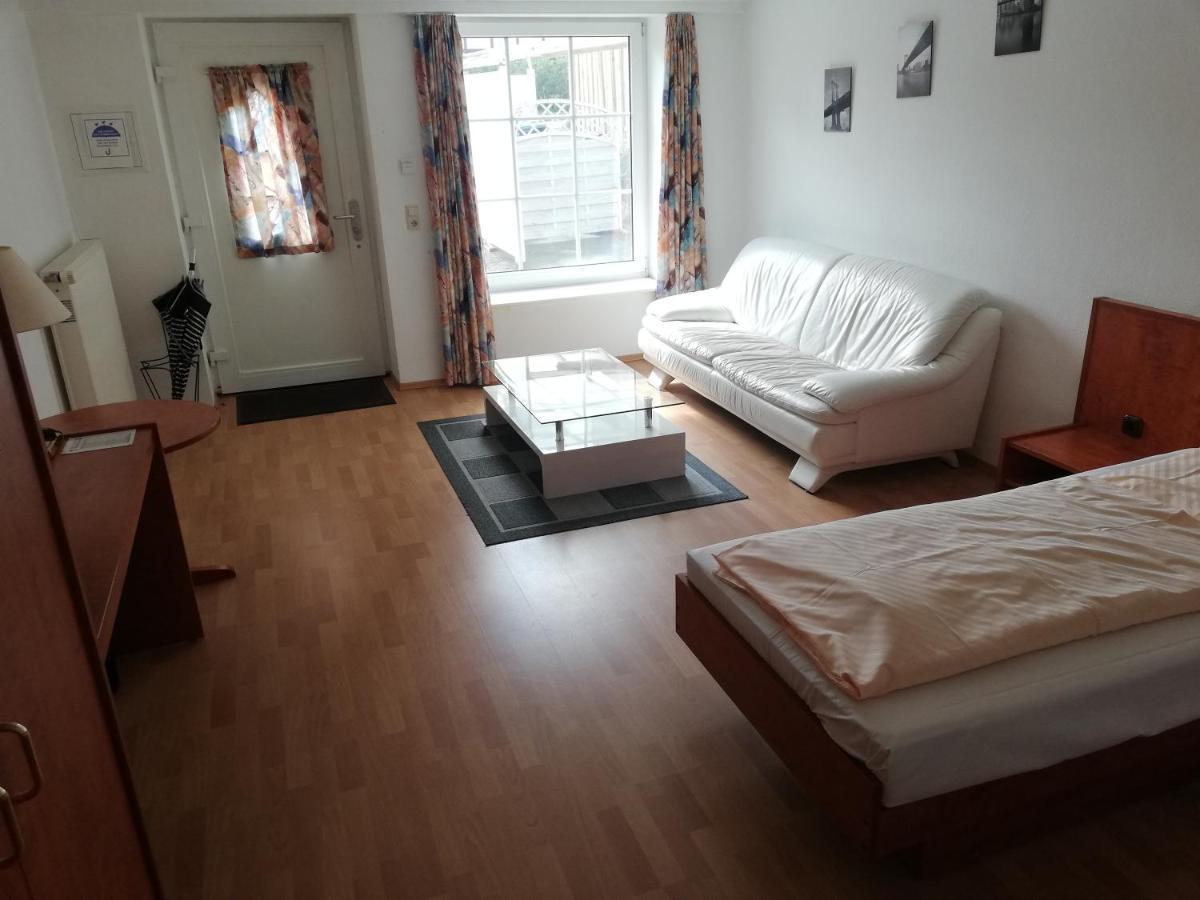 Büdelsdorf Hotel Dorfschaenke מראה חיצוני תמונה