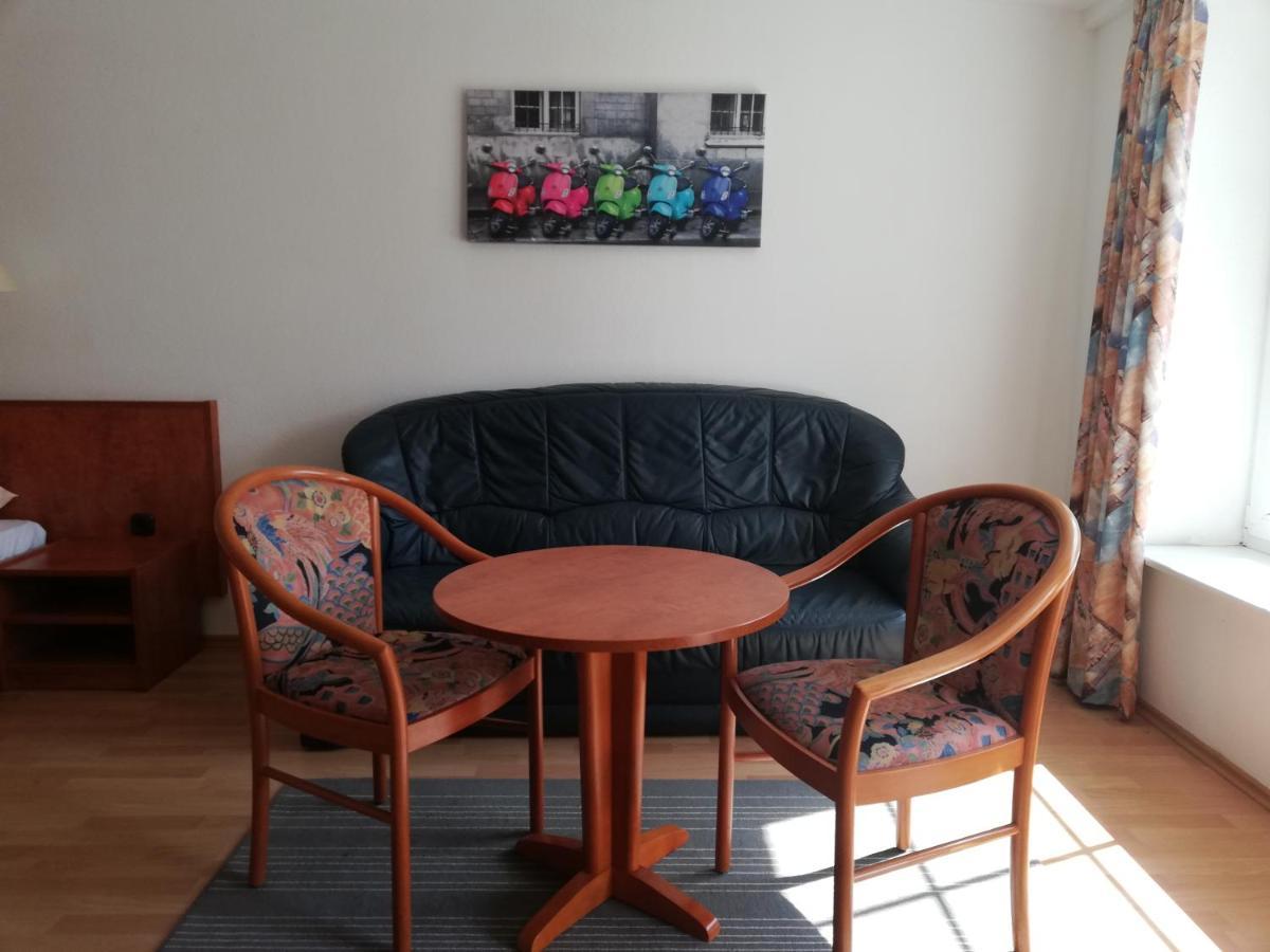 Büdelsdorf Hotel Dorfschaenke מראה חיצוני תמונה